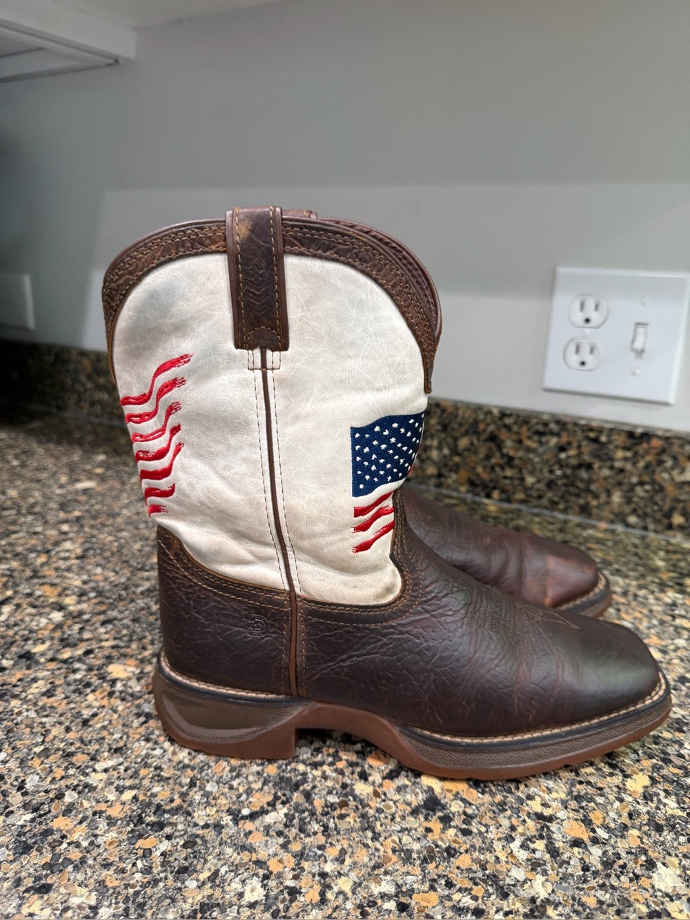 Kids Brown and White Western Boots with American Flag Accent Durango size 5